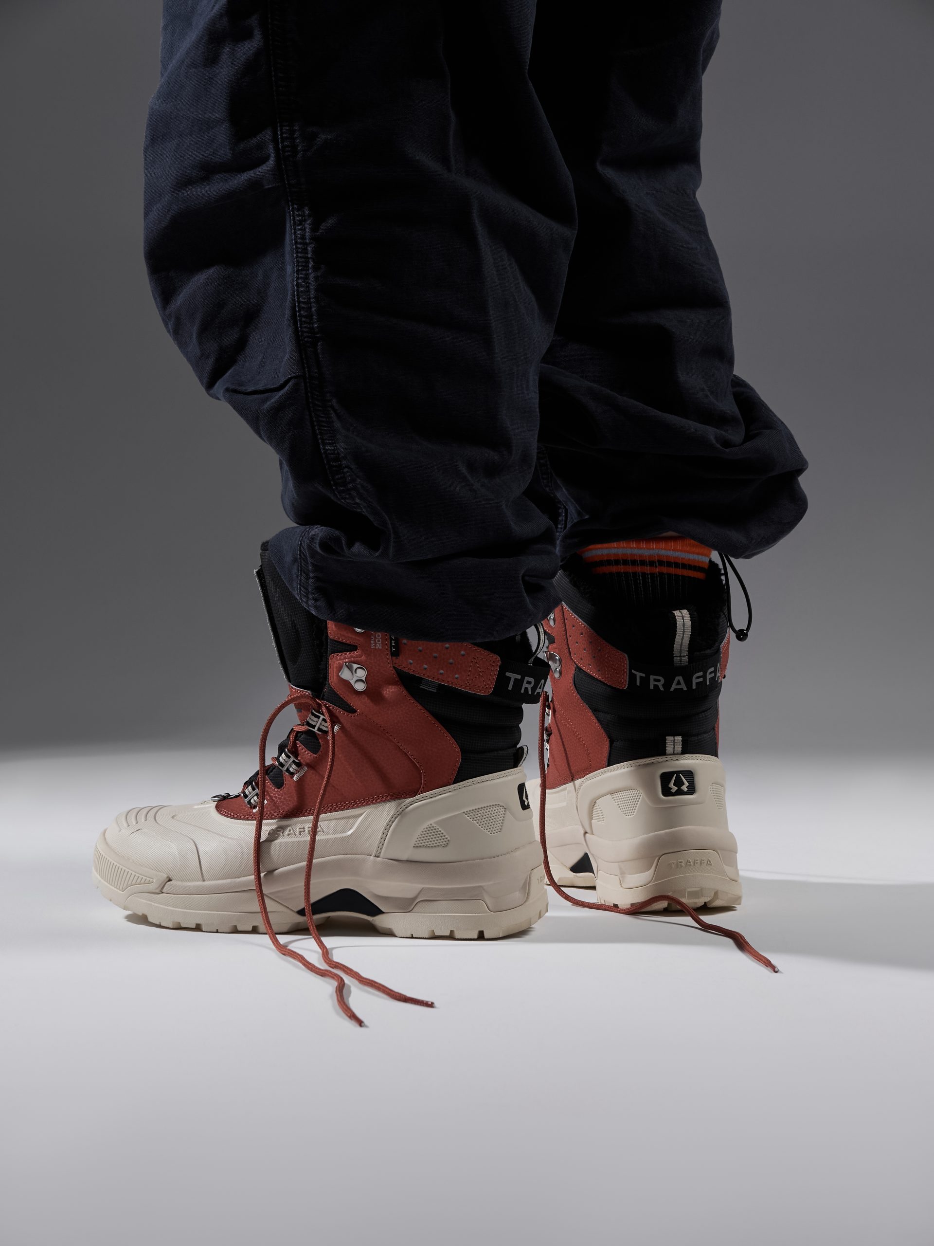 Мужские ботинки WIZE1828